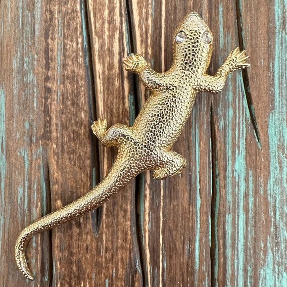 Vintage Lizard Salamander Gold Tone Brooch Clear Rhinestone Eyes Pin 2.75" - Picture 1 of 10